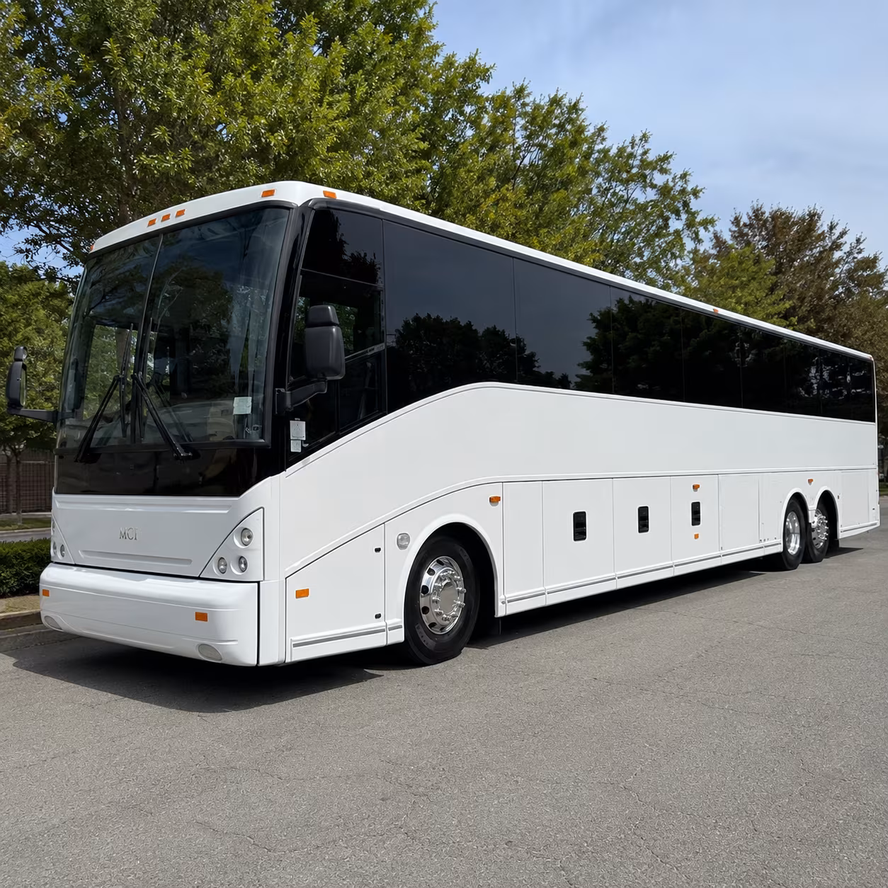 busrentalparker com helps you compare buses for corporate airport runs in the parker and lone tree area