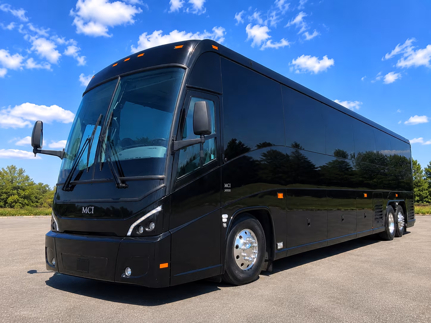 it is easy to find wedding shuttle loops between parker hotels and your ceremony venue