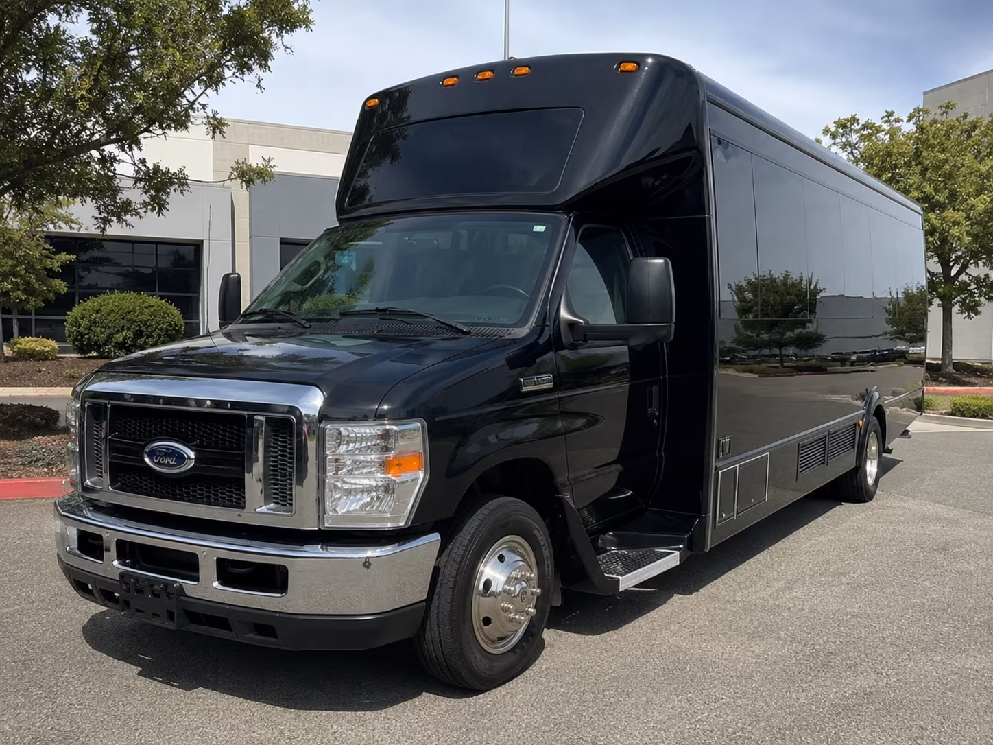 parker party bus rental 2